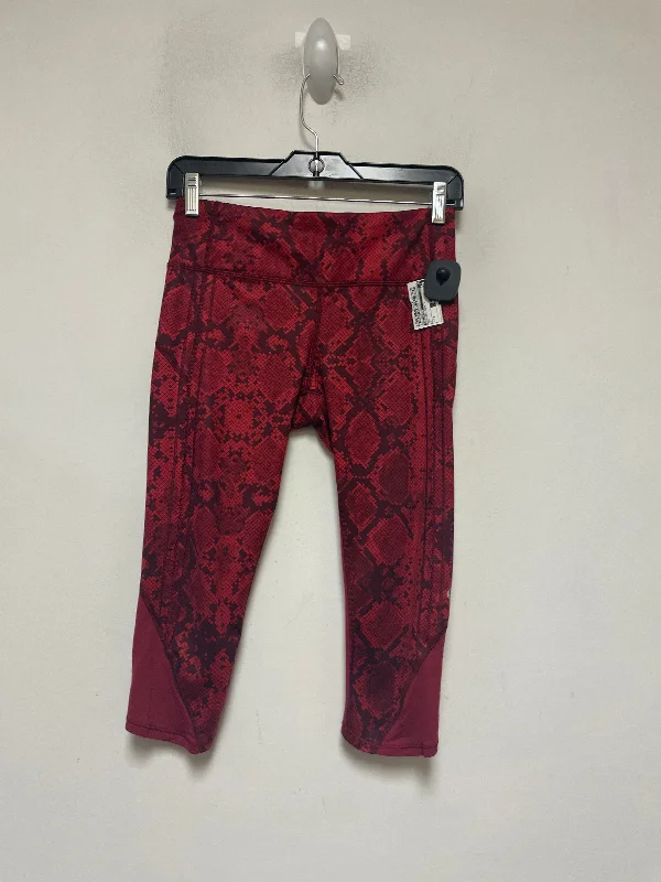 Red Athletic Capris Lululemon, Size 6